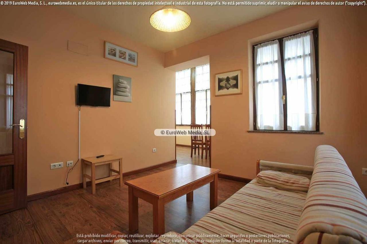 Apartamento 3 Casa Graciano Cangas de Onis Exterior photo